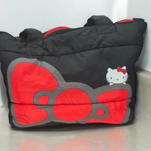 Hello Kitty 45th Anniversary Puffer Black and Red Tote Bag With Zipper - Picture 2 of 8